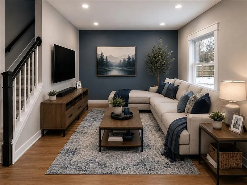 4 bed, $2,400 — Photo 3