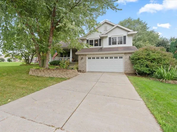 1171 Carriage Dr, Sun Prairie, WI 53590