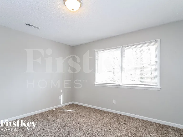 3110 Glenshire Dr — Photo 12