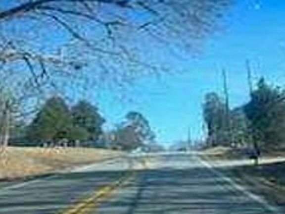 Exterior Neighborhood (street photo)