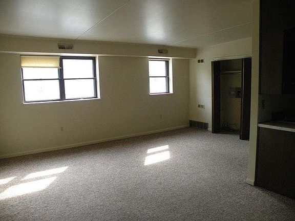 1938 Perkiomen Ave. Living Room