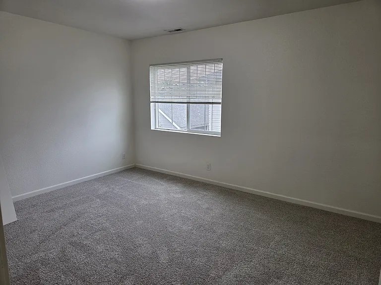 1627 Riley Ln — Photo 21