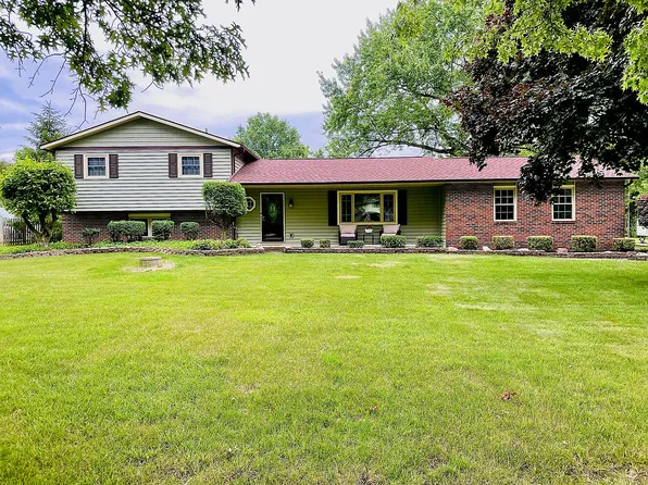 12330 Roesta Ln NW, Baltimore, OH 43105