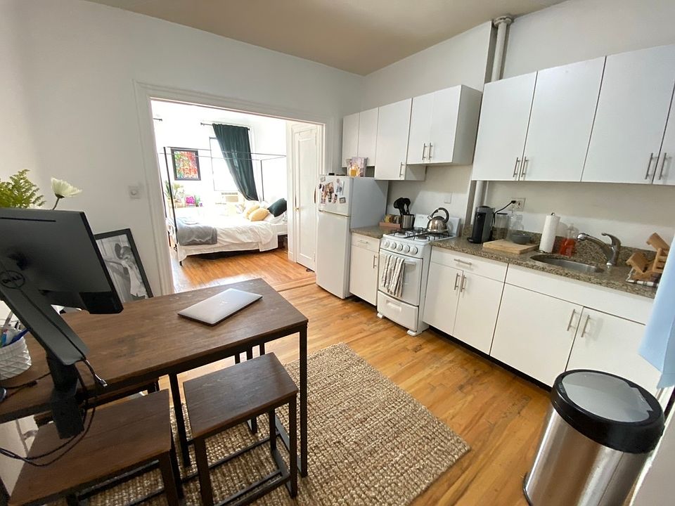 1st image of 416 W 47th St APT 4D
