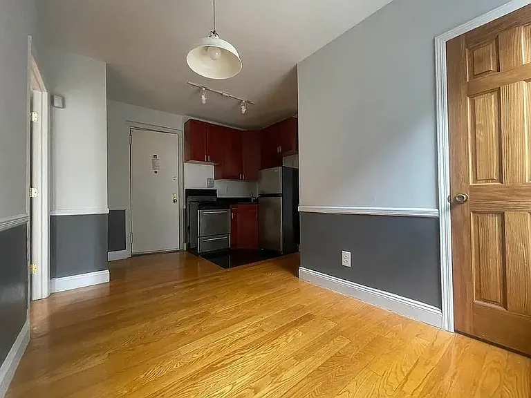 132 Thompson St #31 — Photo 2