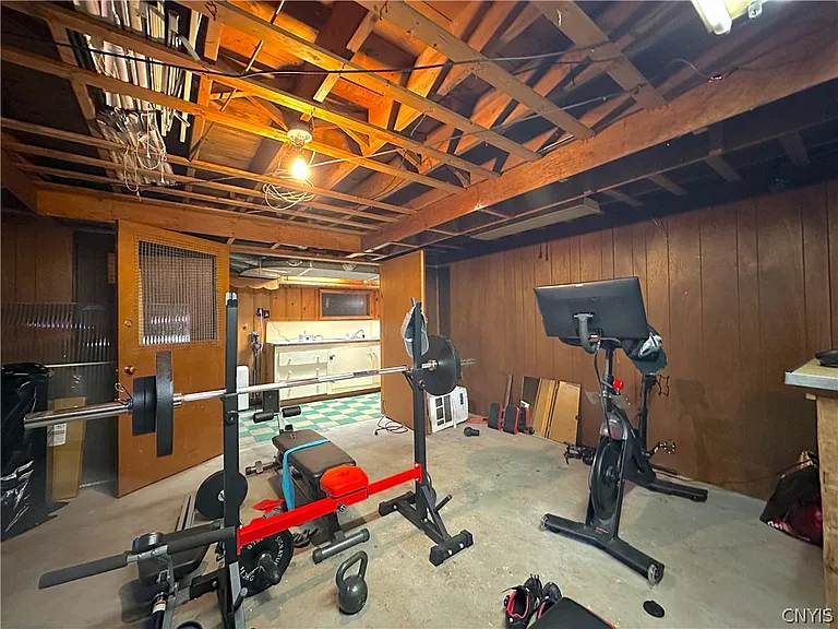 4055 Bristol Rd — Photo 35