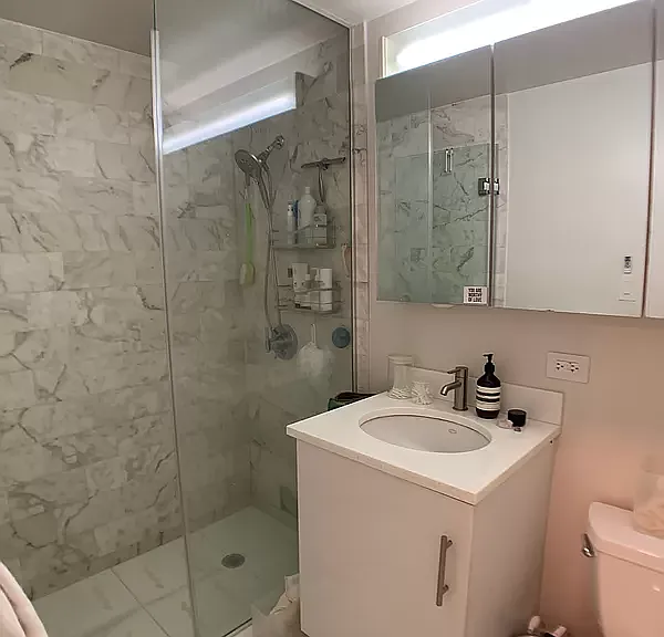 349 E 10th St #4F — Photo 6