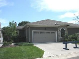 6017 W 102nd Ct, Overland Park, KS 66207
