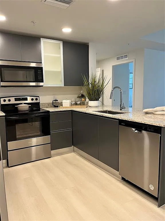 5563 Millenia Park Blvd — Photo 2