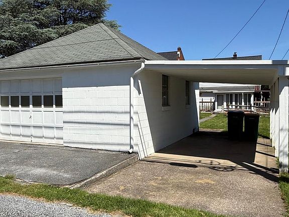 5th image of 314 W Caracas Ave