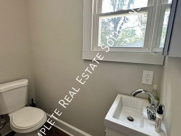 428 N Bancroft St — Photo 14