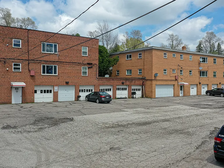 Parking & Parking Garage