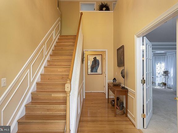 4th image of 1713 Crossbay Ct