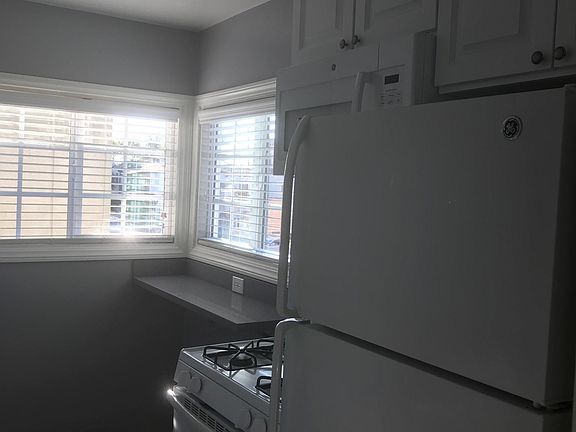 4th image of 124 Prospect Ave APT 3