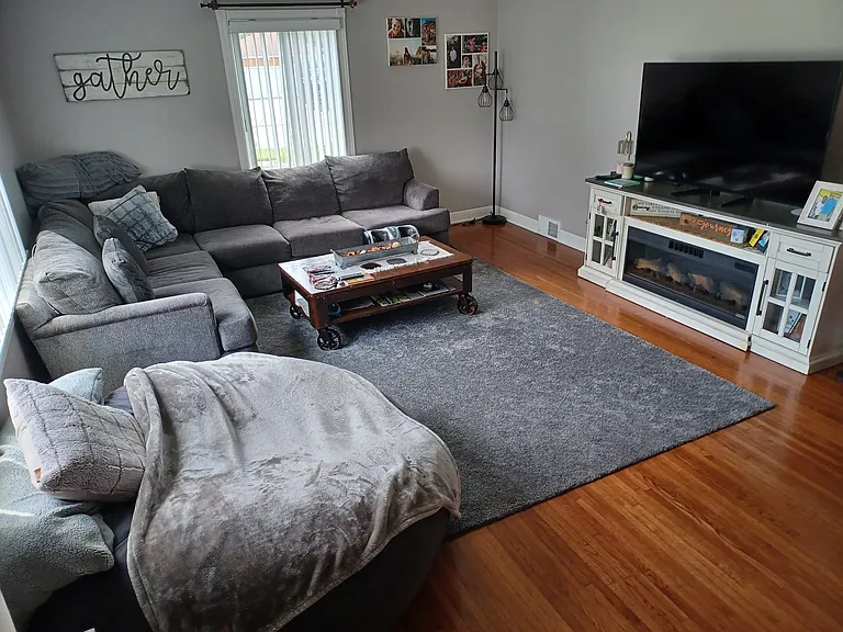 460 Columbia Ave — Photo 7