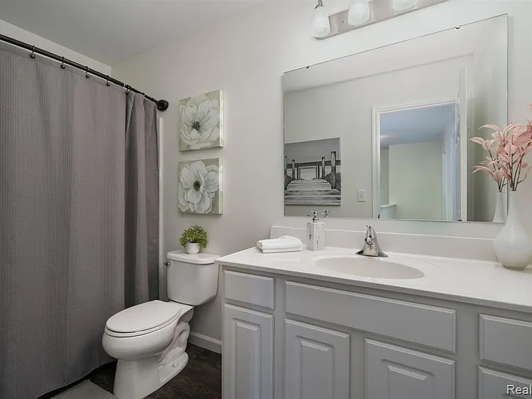 425 Knollwood Dr — Photo 21