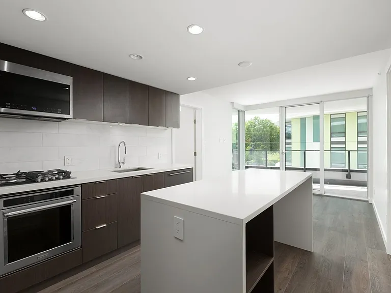 8189 Cambie St #302 — Photo 1