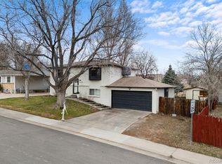 11155 W Hawaii Pl, Lakewood, CO 80232