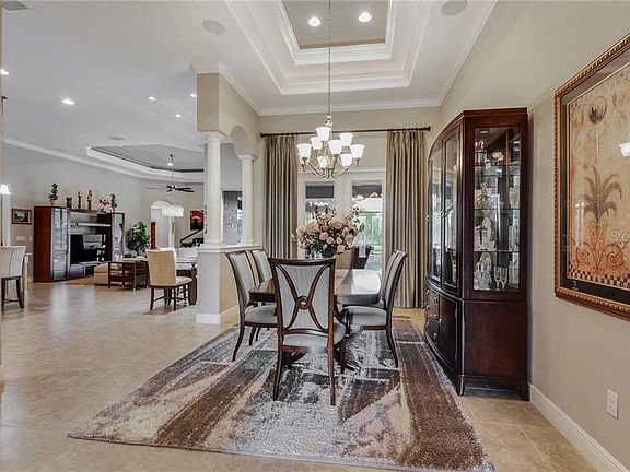 4th image of 32449 Silvercreek Way
