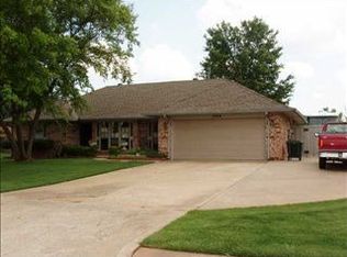 1300 Valley Rd, Yukon, OK 73099