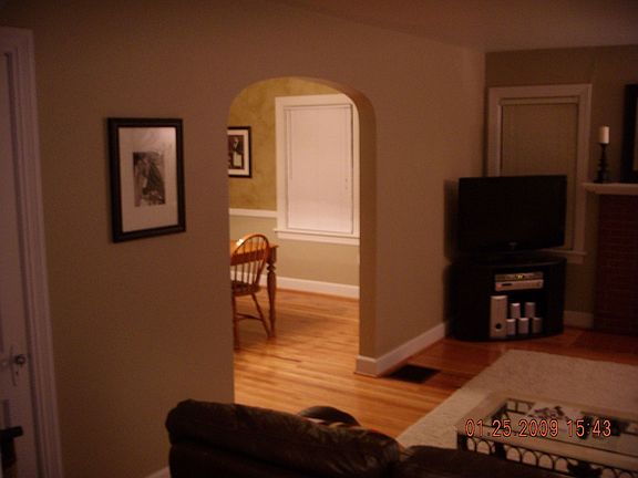3rd image of 2410 Keswick Blvd