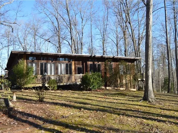 1579 Brown Rd, Summerfield, NC 27358