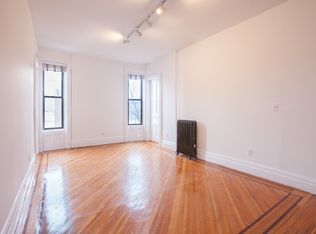 634 10th St APT 3R, Brooklyn, NY 11215