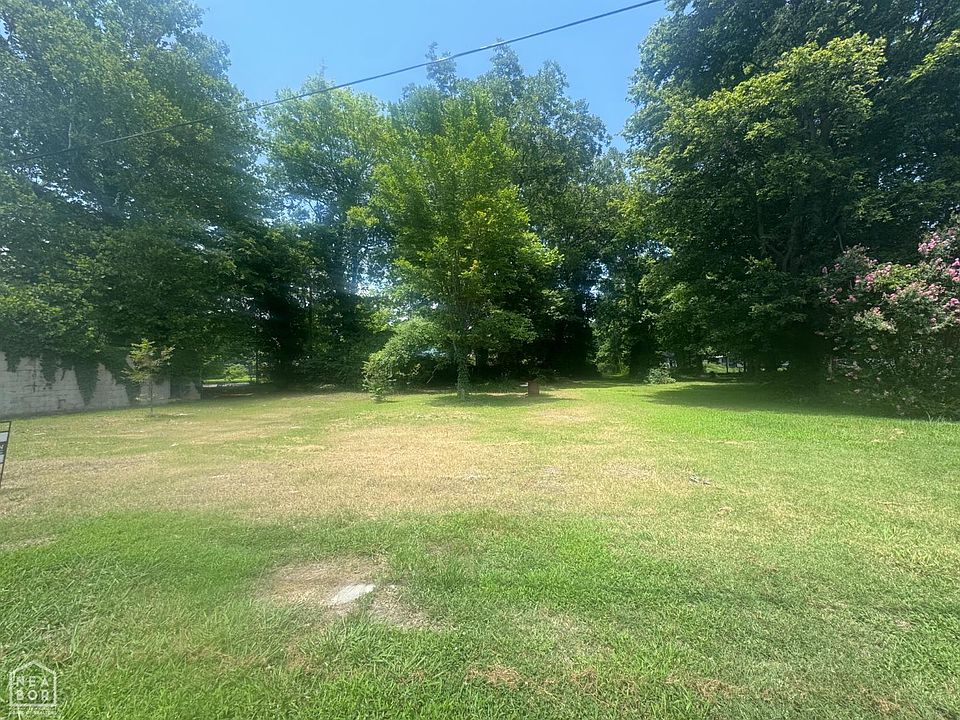 2nd image of 416 E Speedway St