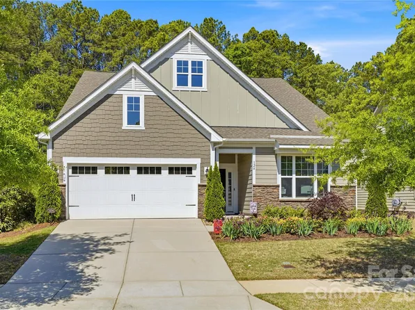 124 Van Gogh Trl, Mount Holly, NC 28120