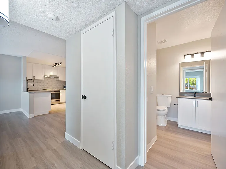 The Harlow — Photo 10