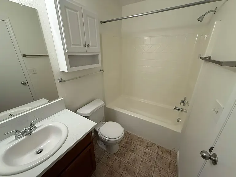 Upstairs Bathroom: 
Clean and well-maintained bathroom