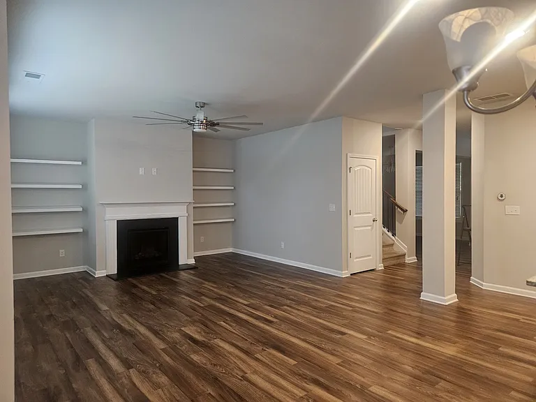 3263 Baylor Cir — Photo 5