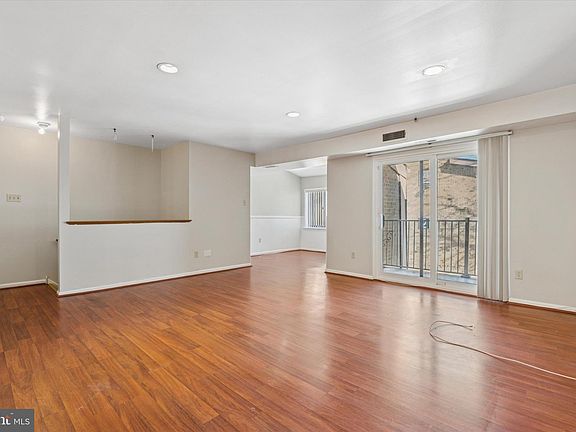 5th image of 3204 Delaire Landing Rd #3204