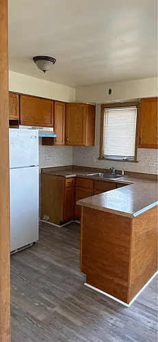 Floor plan 10120-26 South Pulaski Road - 10124 3S