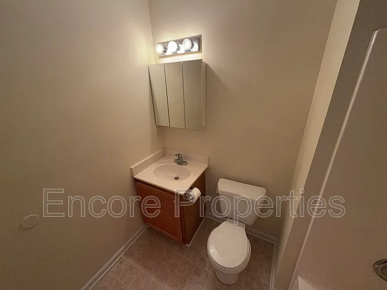 448 Anna St — Photo 11