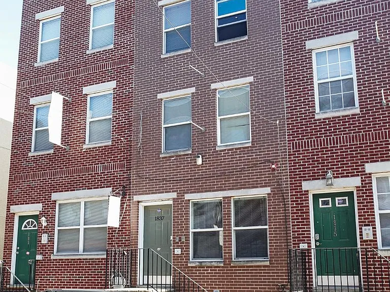 1837 N Willington St #B — Photo 16