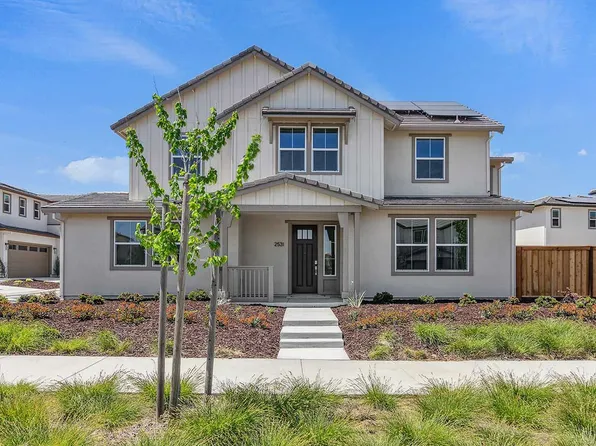 2531 Lake Club Dr, Fairfield, CA 94533