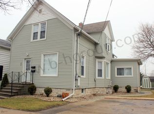 609 45th St, Kenosha, WI 53140