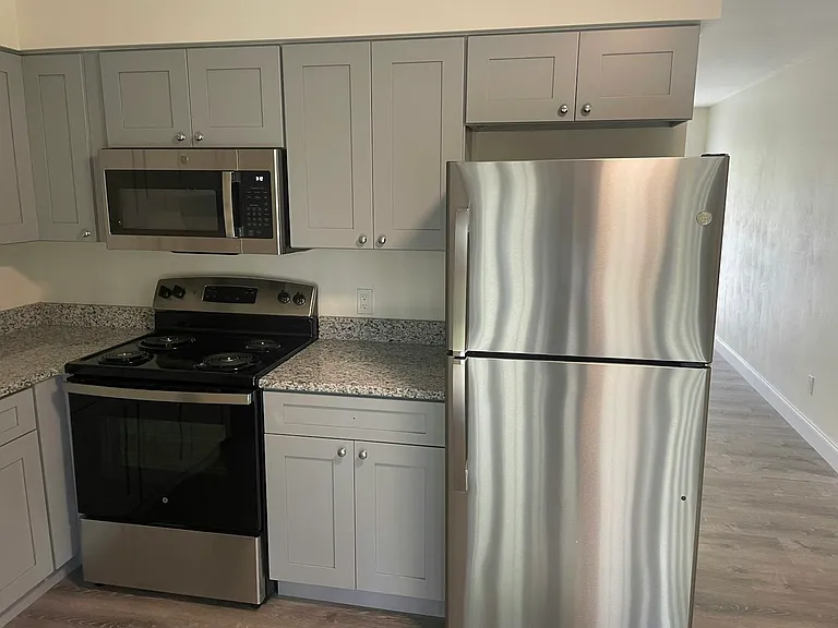 16841 Juanita Ave #D — Photo 7