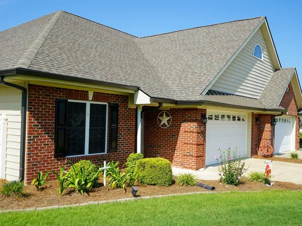 45 Glenfield Dr, Dunn, NC 28334