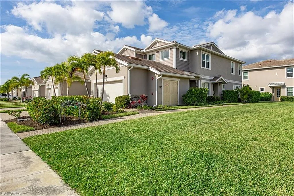 3 bed, 2.0 bath, 1721 sqft, $8,000 — Photo 4