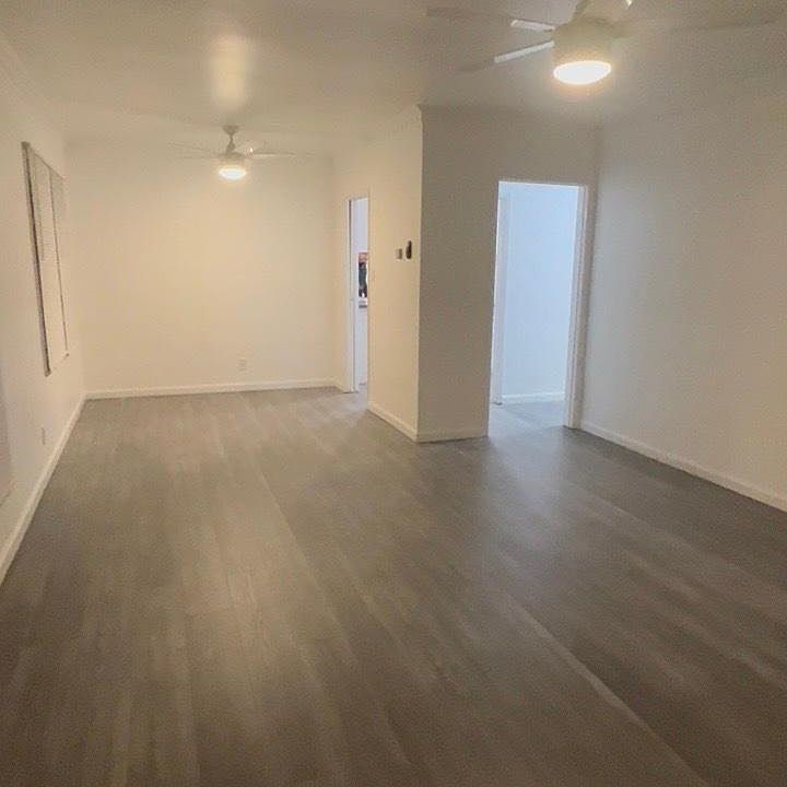 1st image of 1138 W 85th St #1138