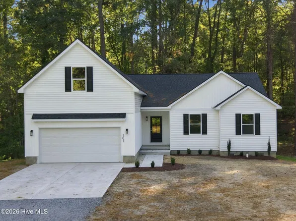 101 Hillside Drive, Washington, NC 27889