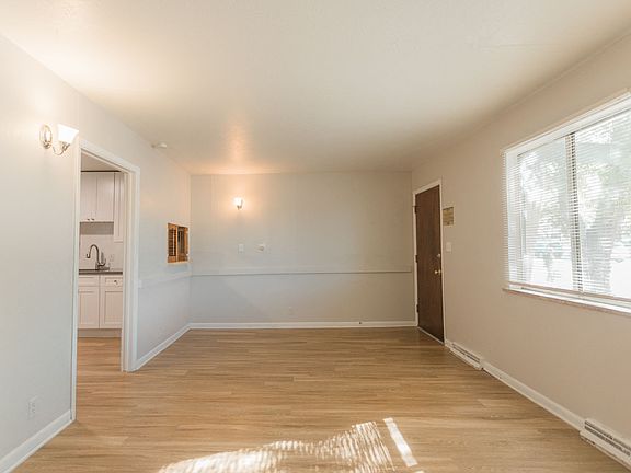 710 30th Street #B Living Room