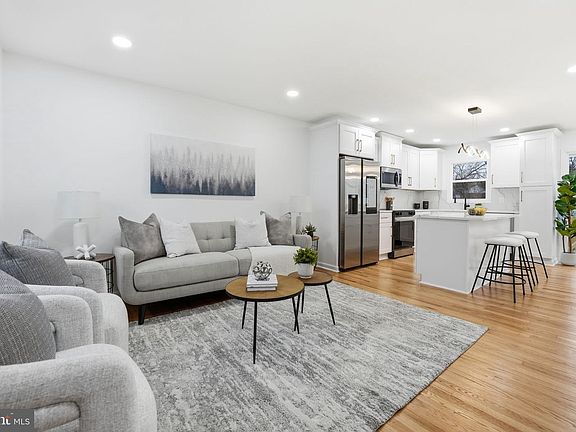 2nd image of 7555 Alleghany Rd