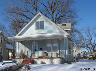 3712 V St, Omaha, NE 68107