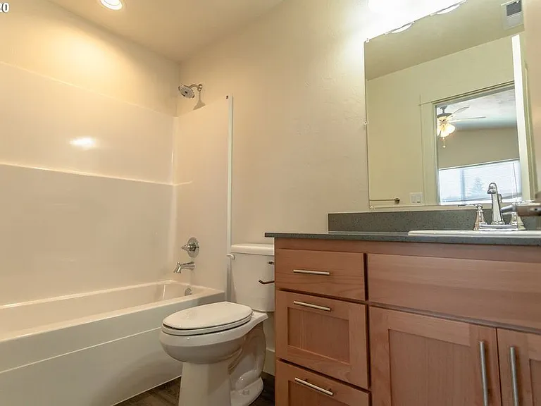2614 Ross Ln — Photo 17
