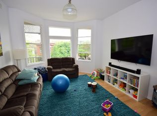 1901 W Larchmont Ave #2, Chicago, IL 60613