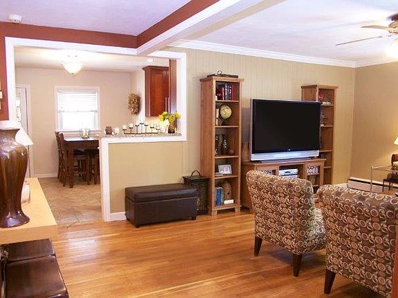 5th image of 27 Pine St