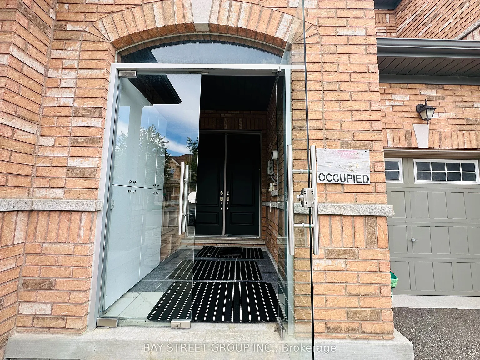 4 bed, $3,380 — Photo 2